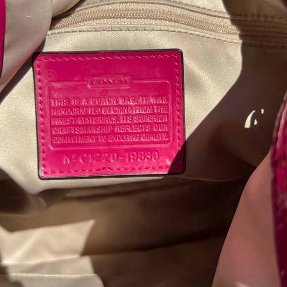 Rare 2005 Coach Poppy Liquid Gloss Quilted Patent Leather Bag -Fuchsia - Vintage - Picture 5 of 11